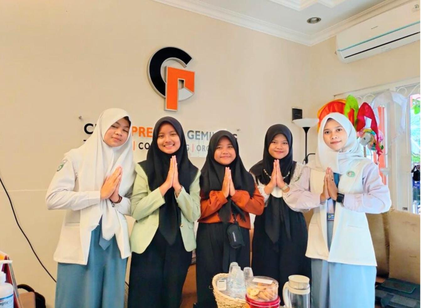 Magang SMK OTKP/MPLB